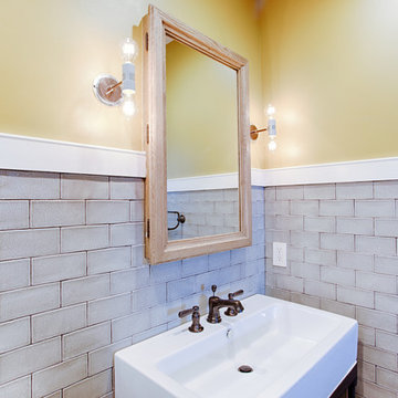 Center City Philadelphia Row Home Bathroom