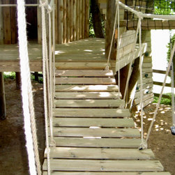 Imaginative Rope Bridge &lsquo;escape&rsquo; from the Treehouse platform. - Garden Playhouses