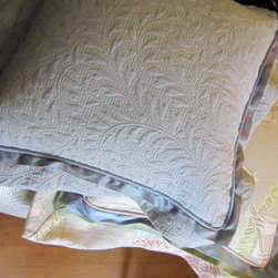 Richmond, Va - Decorative Pillows