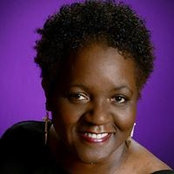 Gloria Kates's photo