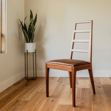AN Desk and Chair