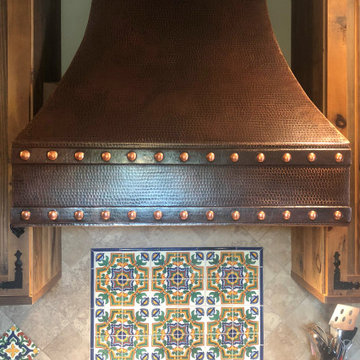 Hammered Copper Wall Mounted Correa Range Hood with Screen Filters (HV-CORREA36)