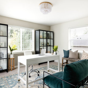 Lakemont Luxury: Home Office