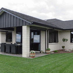 Premier Brick Country in White - Products