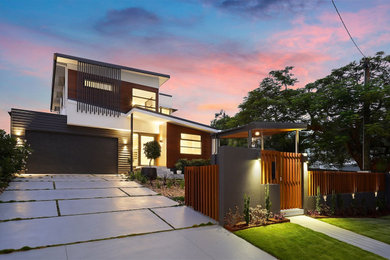 Inspiration for a modern exterior in Brisbane.