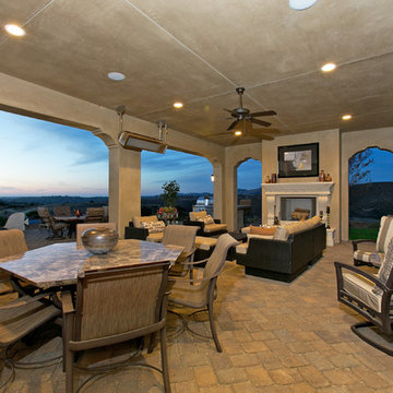 Spanish Style Estate - Veranda Room