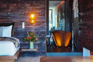 Inspiration for an industrial home design in Melbourne.
