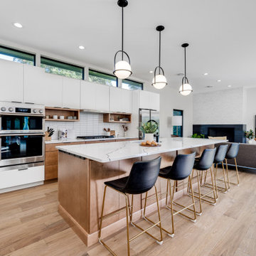 Earthy Two Toned Kitchen Renovation