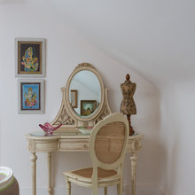dressing table