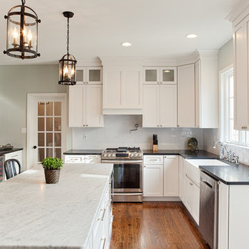 Phoenixville, PA : Bright and Airy Kitchen and Pass Through
