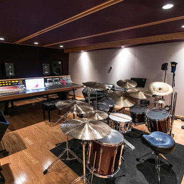 Recording studio/Kids Basement