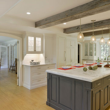 Traditional Farmhouse Kitchen