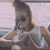 Zee Claire's photo