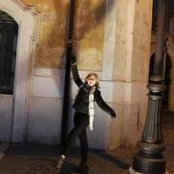 Elyse Levesques foto