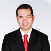 Paul de Leon's photo