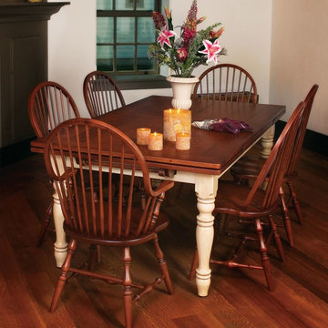 New England Dining Set