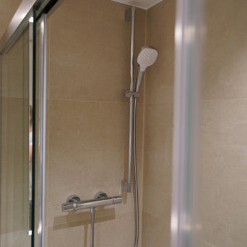Aus einem Badezimmer wird ein Duschbad in München Bogenhausen