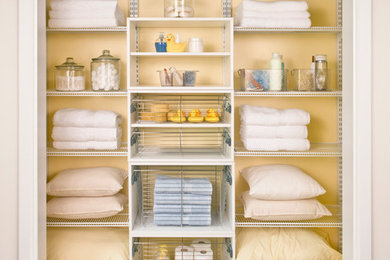 Total Organizing Solutions - Hanging Rail System for linen closet