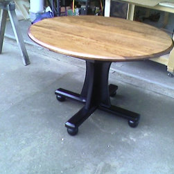 round breakfast table - Dining Tables