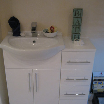 White gloss Basin Set