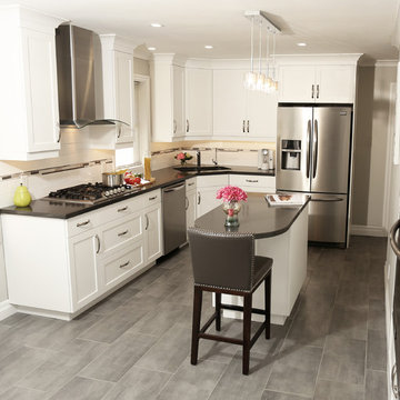 A Beautiful & Bright Port Hope Kitchen with Recovered Space