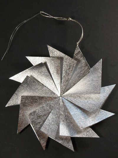 DIY Angled Starburst Ornament