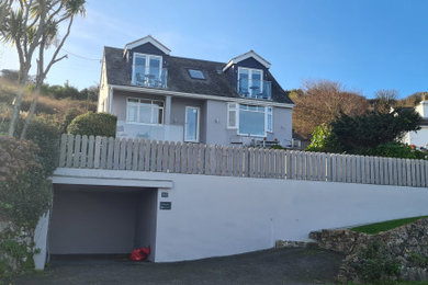Home design - modern home design idea in Cornwall