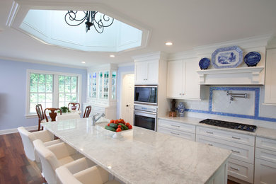 Kitchen photo in Cincinnati
