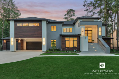 Transitional exterior home photo in Houston