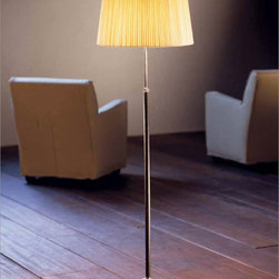 RR Studio Line - Floor Lamps