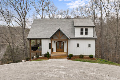Arts and crafts exterior home photo in Nashville