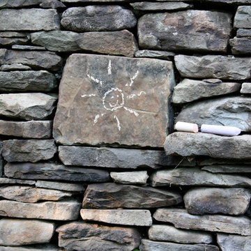 Drawing wall and chalk ledge