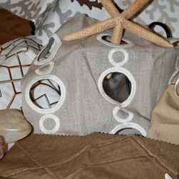 WORK IN PROGRESS_THINGS WE LOVE! - Products