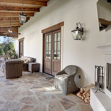 Modern Farmhouse - Outdoor living