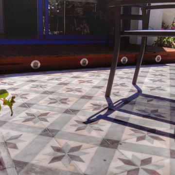 Terrasse bois avec éclairages.