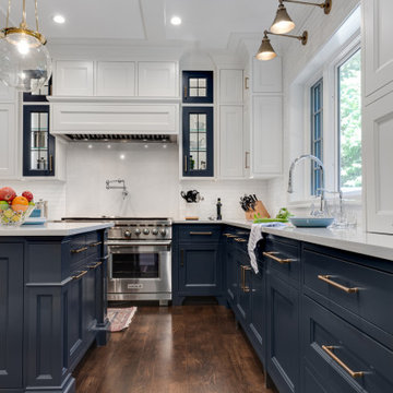 Thee Kitchen Cabinet Design in Winnetka