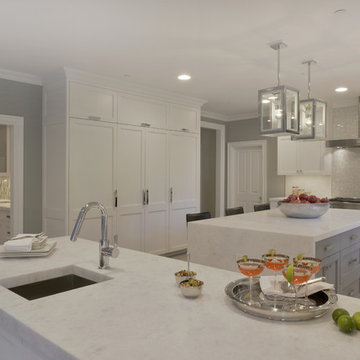 Traditional w/ Contemporary Style!
