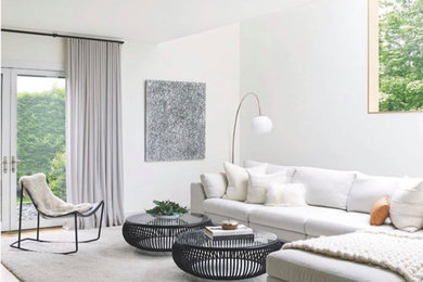 Example of a trendy living room design in Los Angeles