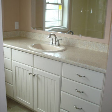 Kids Bathroom - Thermofoil with laminate countertops