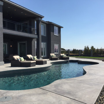 Parade of Homes Pool 2016