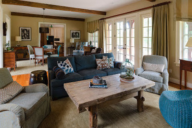 Elegant living room photo in Richmond