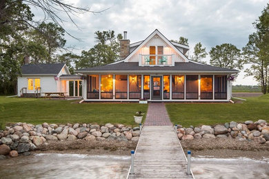 Inspiration for a coastal exterior home remodel in Minneapolis