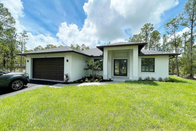 Exterior home photo in Miami