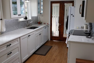 Example of a trendy kitchen design in Seattle