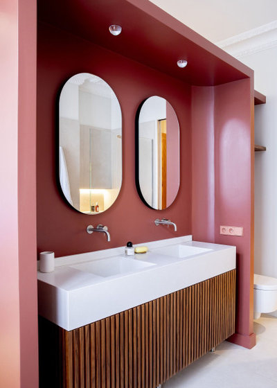 Современный Ванная комната by KERMAREC - Menuiserie & Rénovation
