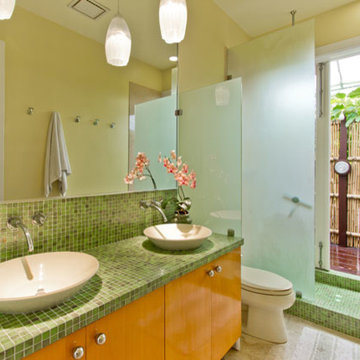 Von Phister House Master Bathroom