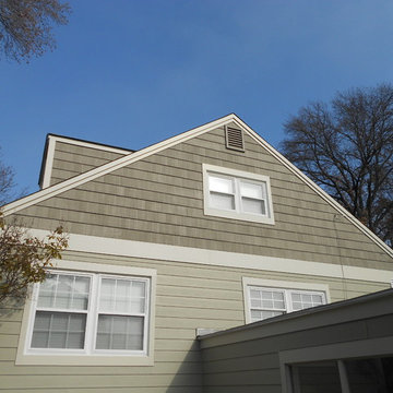Monterey Taupe Hardie Siding w/ Nichiha Shake painted Timberbark in Kirkwood, MO