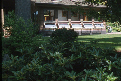 Example of a mountain style sunroom design in Seattle