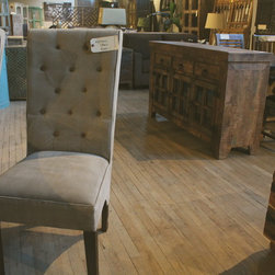 Chairs and Recliners - Products