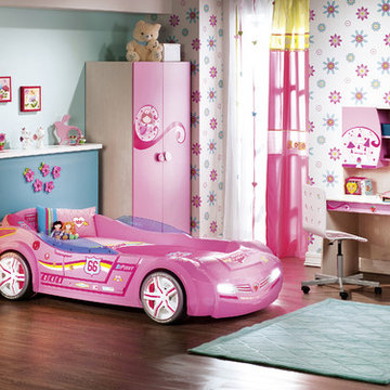Kids car bedroom for girls - Pretty in Pink